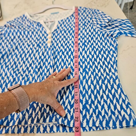 J.McLaughlin Catalina Knit Top Sz XL Blue & White Geometric Print Long Sleeve - Picture 9 of 9